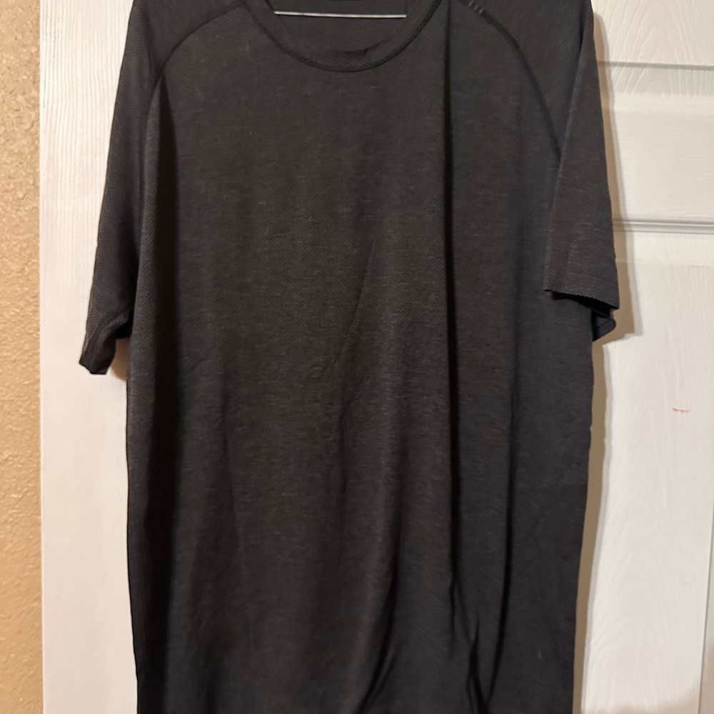 lululemon athletica Charcoal Short Sleeve Tee